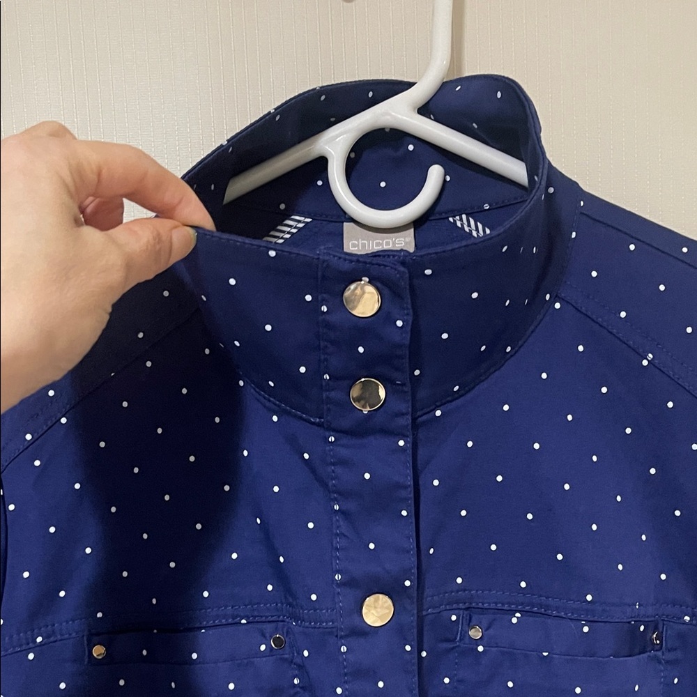 NWOT Chico's Luxe Twill Stylish Navy Blue With White Polka Dot Utility Jacket - Picture 13 of 15